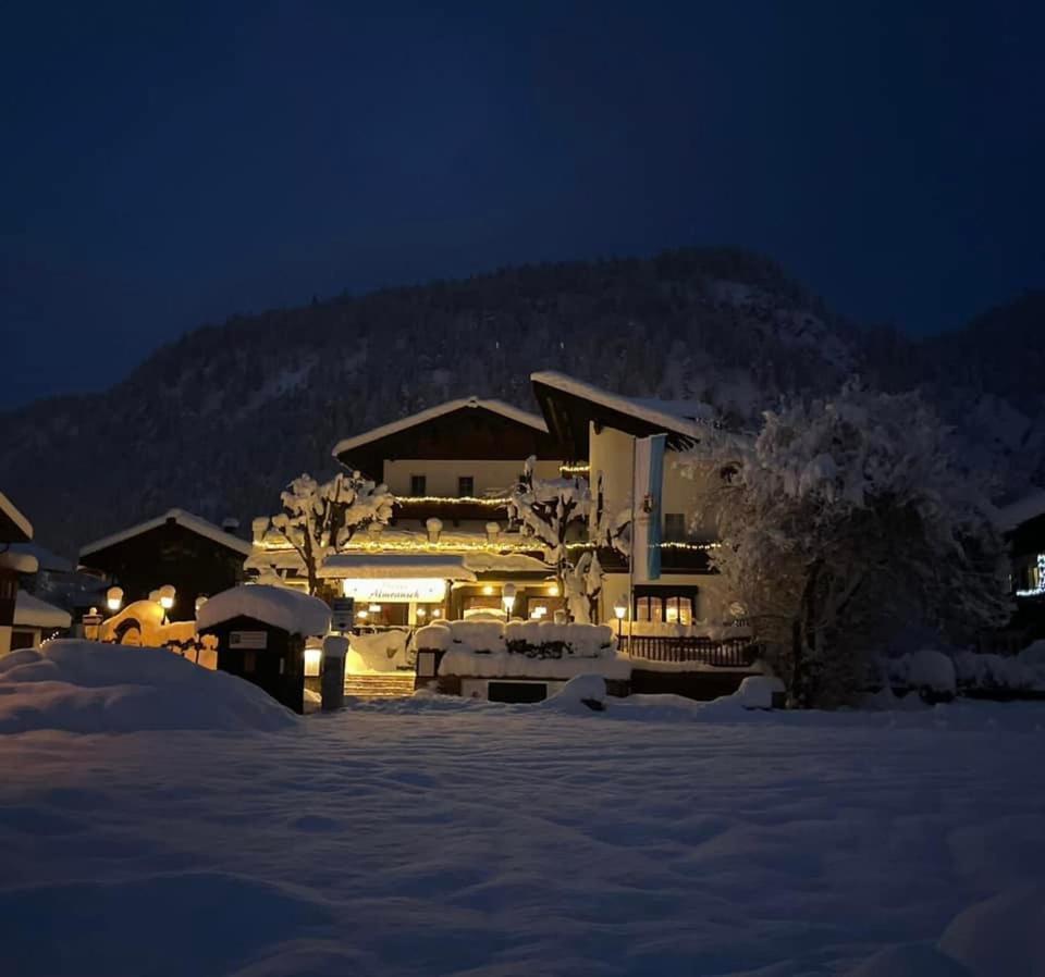 Hotel Almrausch Reit im Winkl Esterno foto
