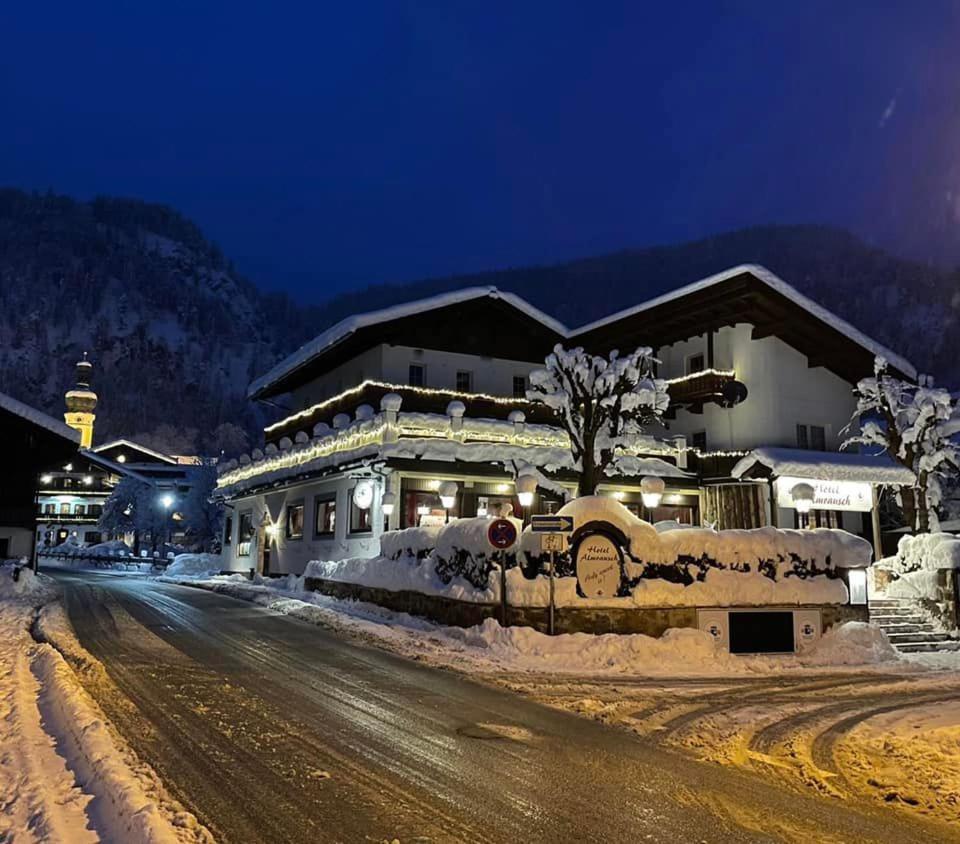 Hotel Almrausch Reit im Winkl Esterno foto